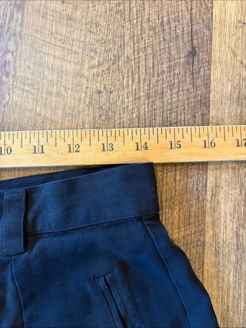 Tommy Bahama Black High Waist Women’s Shorts Size 10